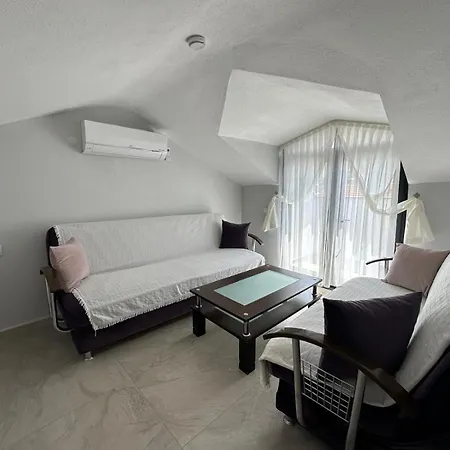 Villa's Tomris Villa