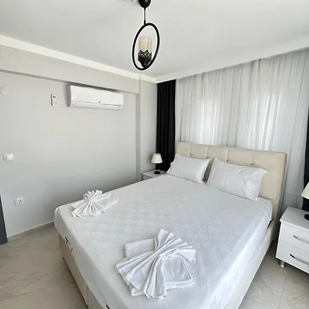 Villa's Tomris