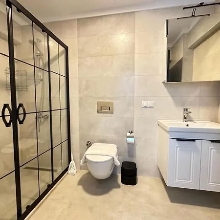 Villa's Tomris Vilă *
